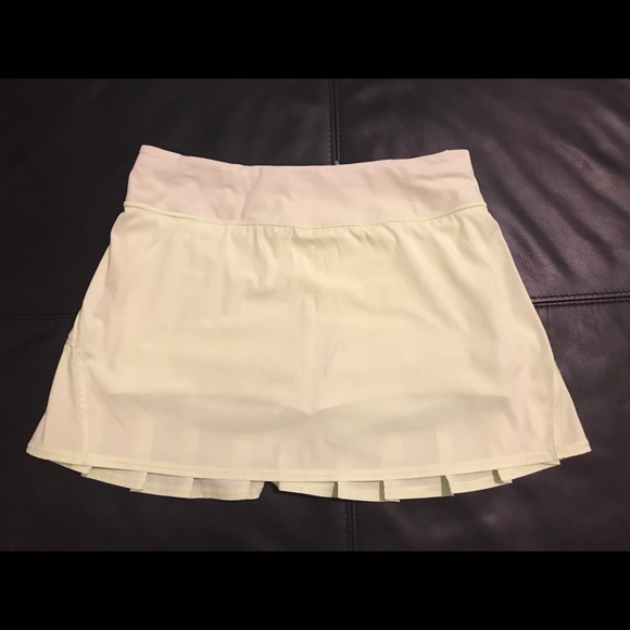 Lululemon Tennis yoga skirt size 6 tall/long - Picture 1 of 5
